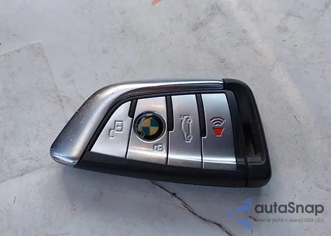 2021 BMW X5 Sdrive40I z USA, uszkodzony, nr VIN 5UXCR4C04M9F15463